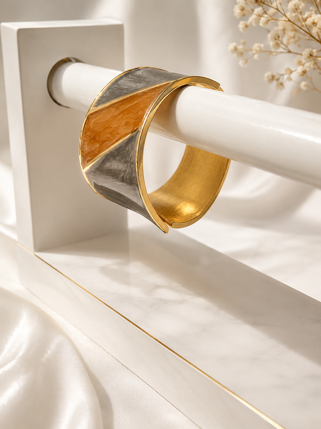 Luxury Geometric Gold Cuff Bracelet – Gray & Amber Marble Design